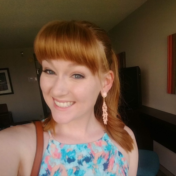 Meet your Posher, Katie - Picture 1 of 1